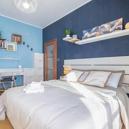 Allianz Stadium - A/c - Self Check-in - Wifi Apartment